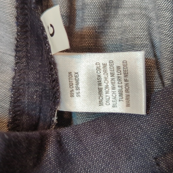 Loft Women's Chambray Pencil Skirt w/Slit Size 10 - Picture 9 of 9